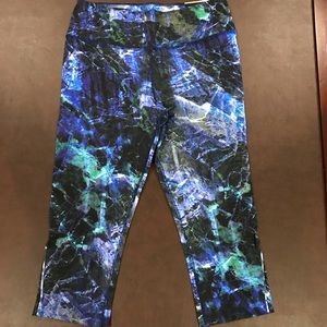 Nike Legendary Tight Fit workout leggings